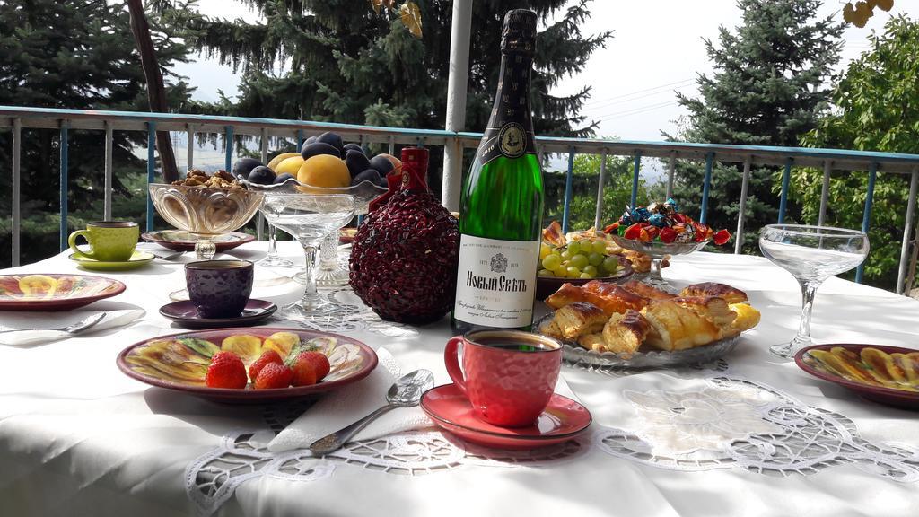 Guest House Mary Hahpat Kültér fotó
