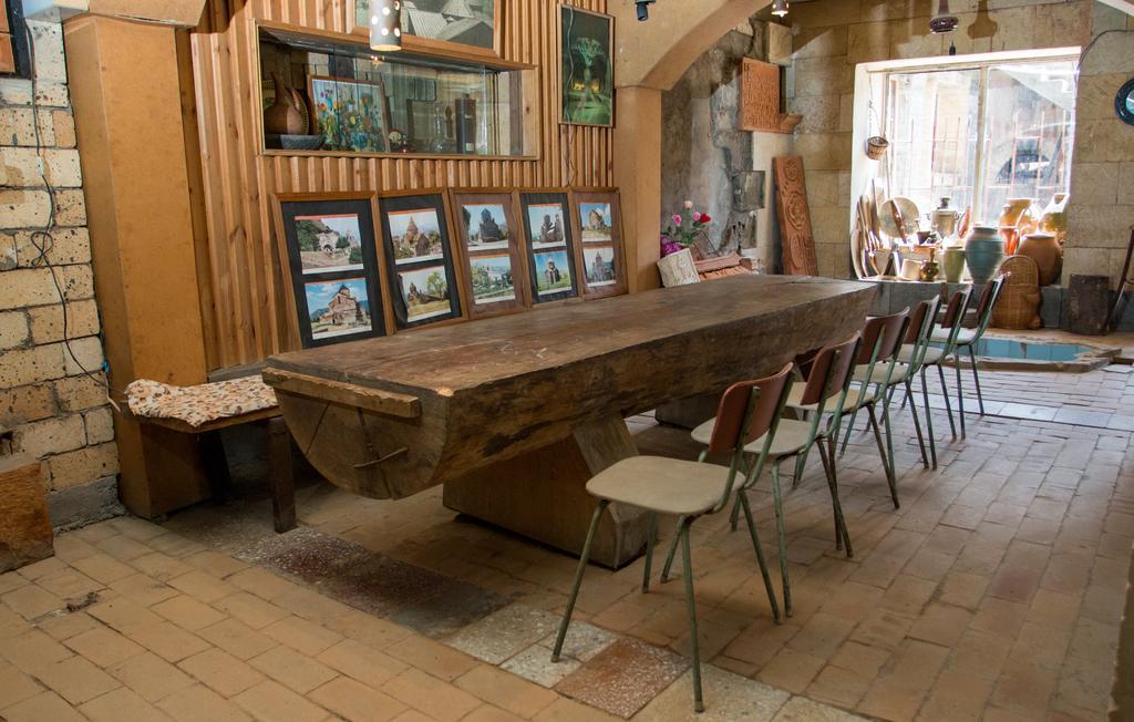 Guest House Mary Hahpat Kültér fotó