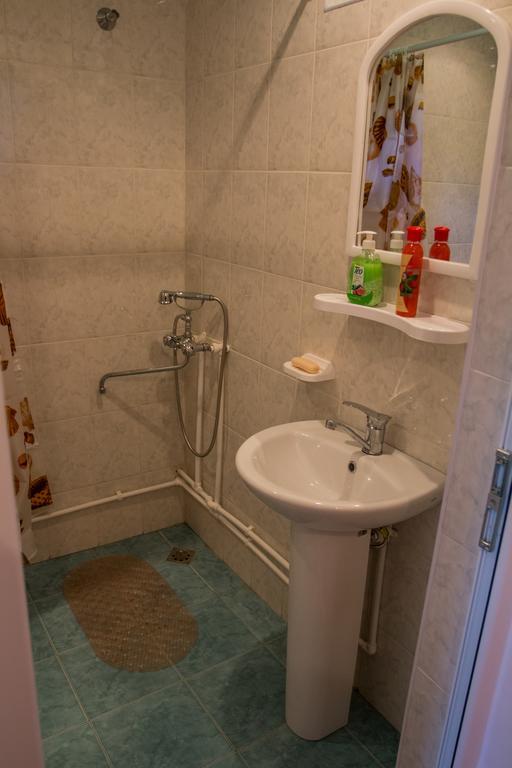 Guest House Mary Hahpat Kültér fotó