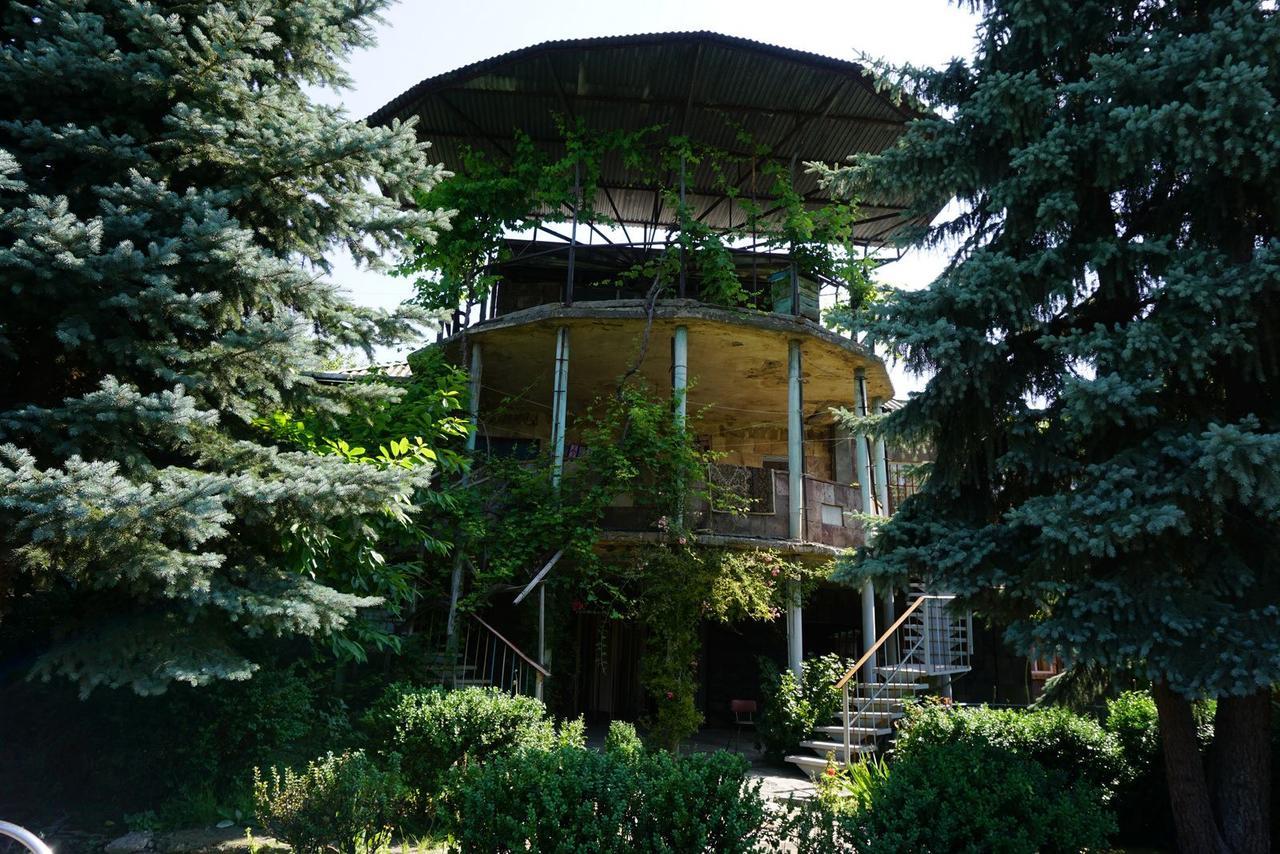 Guest House Mary Hahpat Kültér fotó